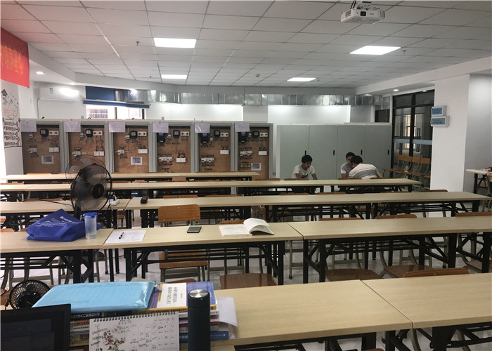 考個電工證拿補貼1200元? 東莞如何考電工證？電工證好考嗎？新手考個電工證要多久？電工證報考條件？ 