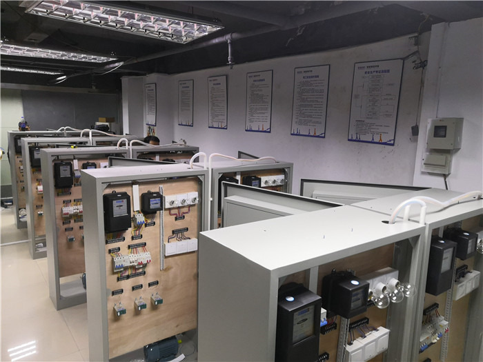 東莞哪里可以考電工資格證電工技能等級證高級電工證